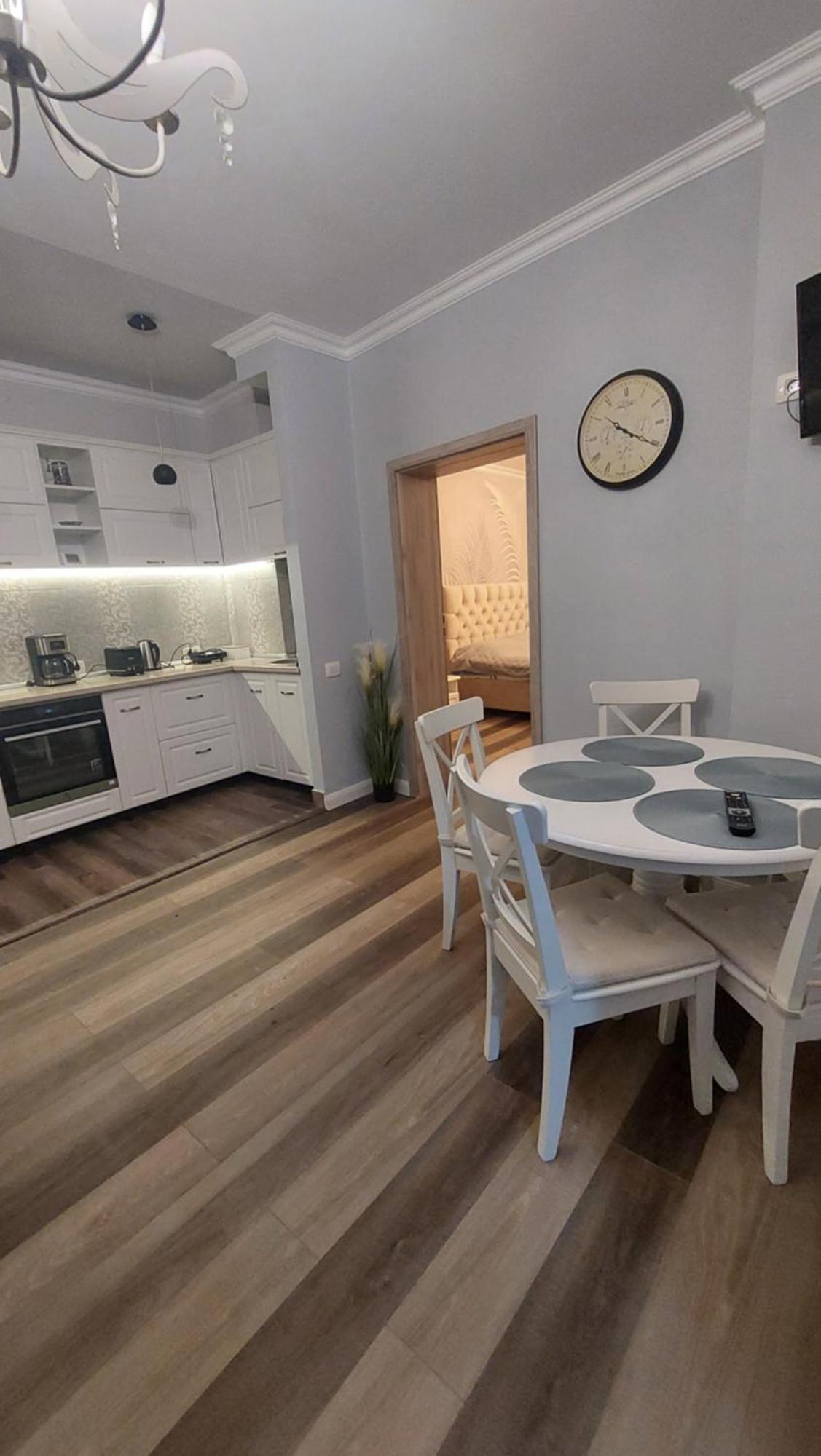 Sunrise Tampa Residence Μπρασόβ Εξωτερικό φωτογραφία