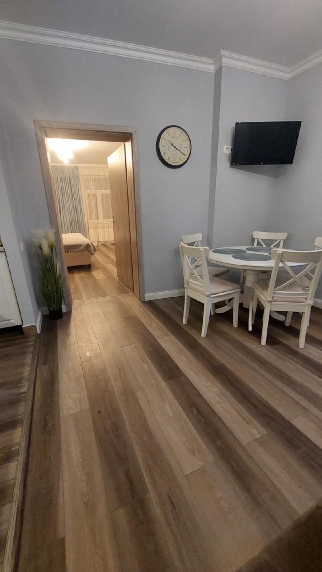 Sunrise Tampa Residence Μπρασόβ Εξωτερικό φωτογραφία